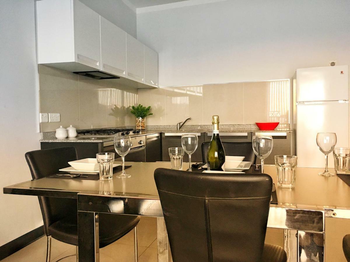 Moby Dick Xlendi Holiday Apartments מראה חיצוני תמונה